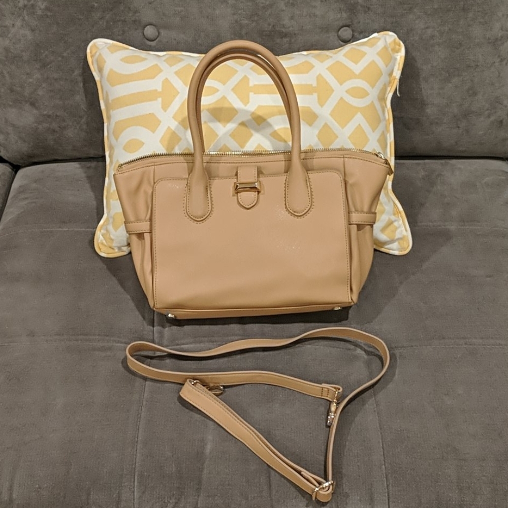 Snob Essentials  bag